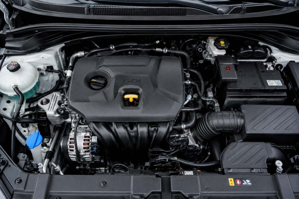 Двигун Kia Sportage 1.6 GDI – детальний вигляд моторного відсіку